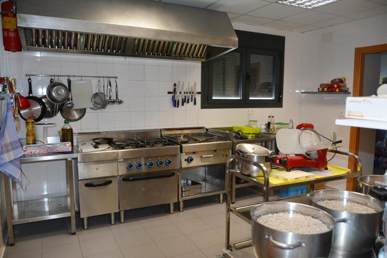Albergue Villa Nava De La Asuncion Екстериор снимка