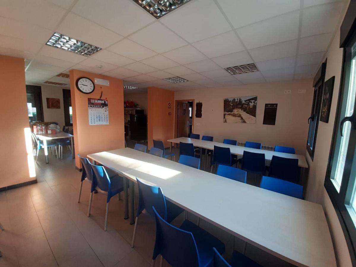 Albergue Villa Nava De La Asuncion Екстериор снимка